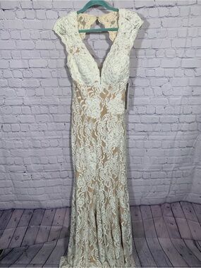 Jovani Womens V-Neck Lace Maxi Dress Wedding Prom Size 10 NWT Off White Formal